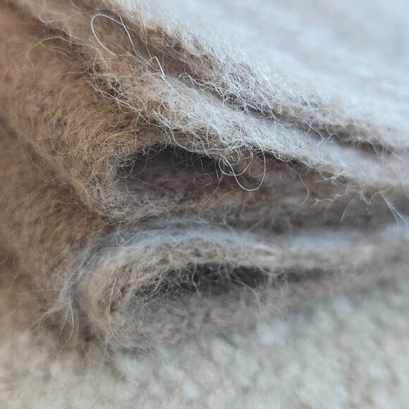 NWOT Everlane Patterned Alpaca Scarf in Wheat Taupe Tan - Picture 13 of 14